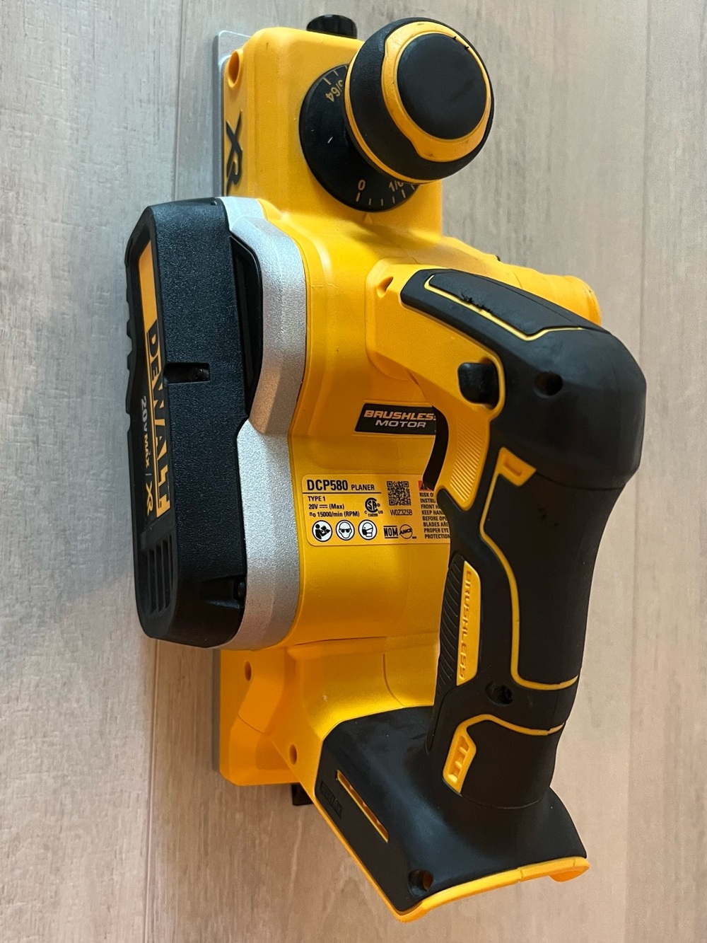 DeWalt Cordless Planer - Brushless Motor